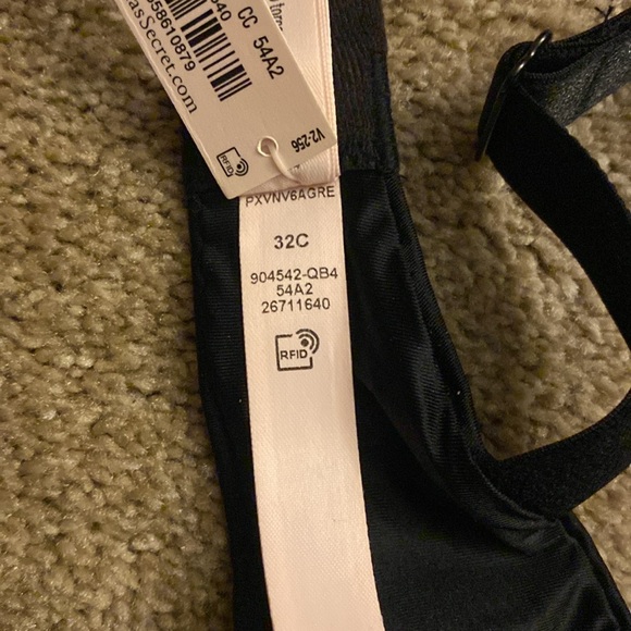 Victoria’s Secret Bling Black “sparkly strap” very sexy push-up  size 32C - Picture 9 of 11